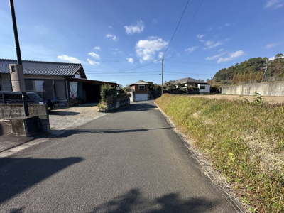 【前面道路含む現地写真】 | 高崎町大牟田 437.4万円