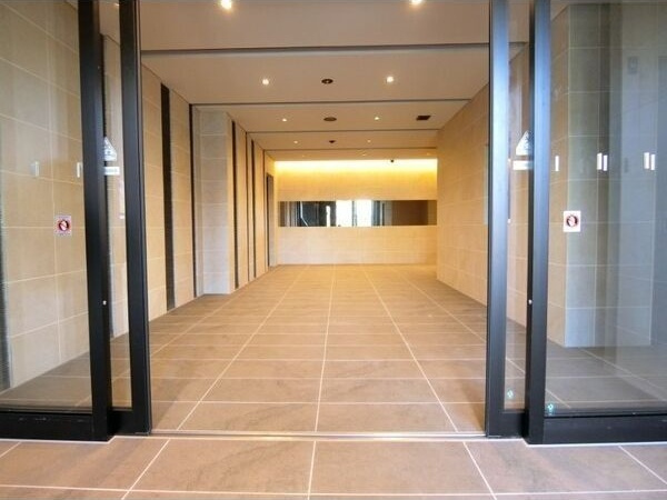 ディアレイシャス金山のロビー