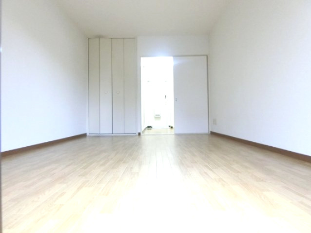 グレイスフル山本の居間・リビング