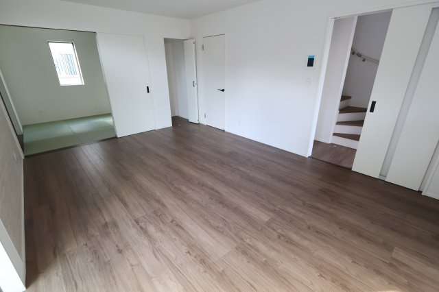 《仲介手数料無料》蓮田市西新宿４丁目17(全1戸)新築一戸建てグラファーレ