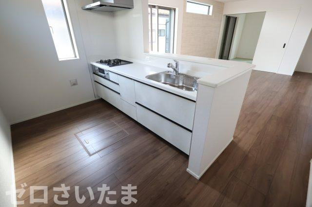 《仲介手数料無料》蓮田市西新宿４丁目17(全1戸)新築一戸建てグラファーレのキッチン