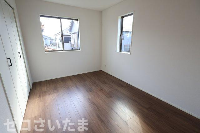 《仲介手数料無料》蓮田市西新宿４丁目17(全1戸)新築一戸建てグラファーレの洋室
