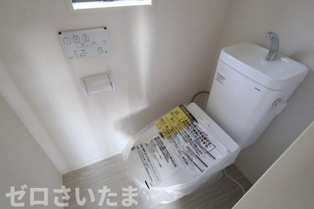 《仲介手数料無料》蓮田市西新宿４丁目17(全1戸)新築一戸建てグラファーレのトイレ
