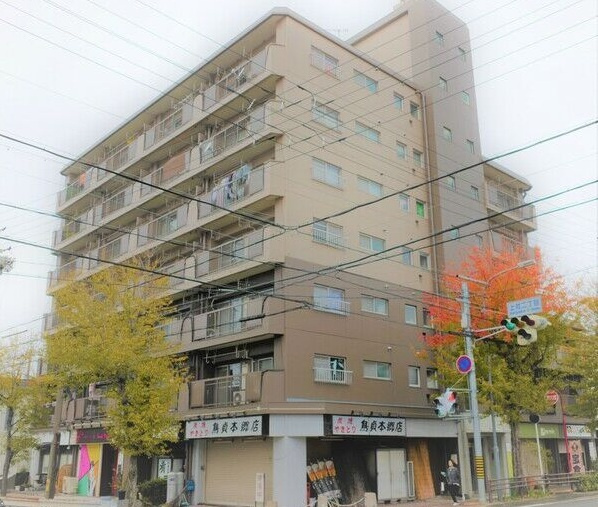 音羽本郷ビルの外観