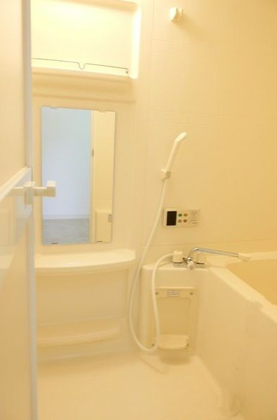 音羽本郷ビルの浴室