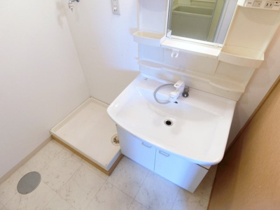 【洗面所】 | ロイヤルアネックス