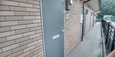 【玄関】 | レオネクストムラヤマⅢ | 収納もある玄関です