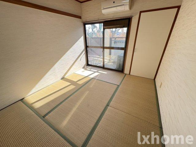 サンシャイン茨木パートIIの和室