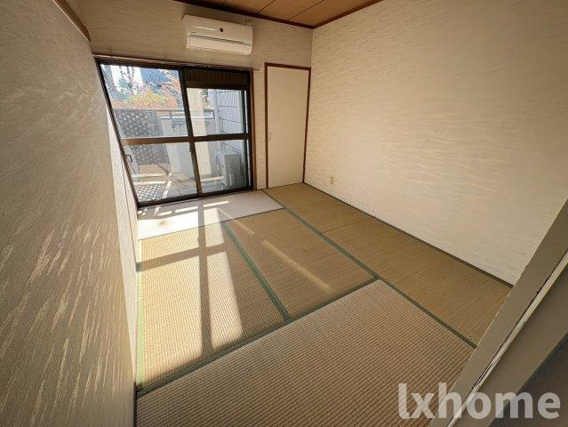 サンシャイン茨木パートIIの和室