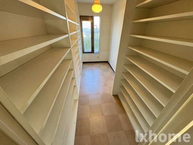 サンシャイン茨木パートIIの収納