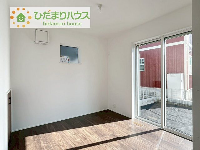 【洋室】 | 取手市井野第１期　新築戸建　3号棟 | お掃除しやすく、清潔感を保てるのでダニも発生しにくいフローリング♪