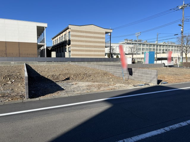 福生市加美平1丁目　土地全5区画の前面道路含む現地写真
