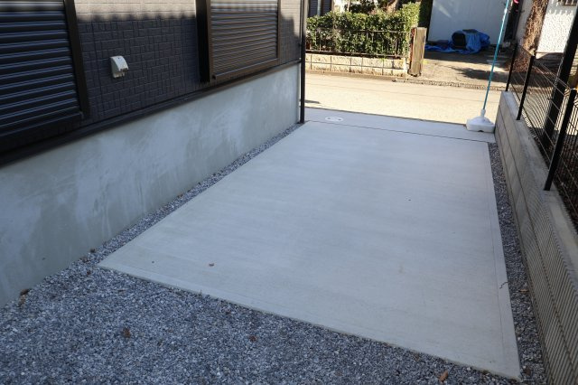 《仲介手数料無料》蓮田市西新宿３丁目115-11(全1戸)新築一戸建てブルーミングガーデンの駐車場