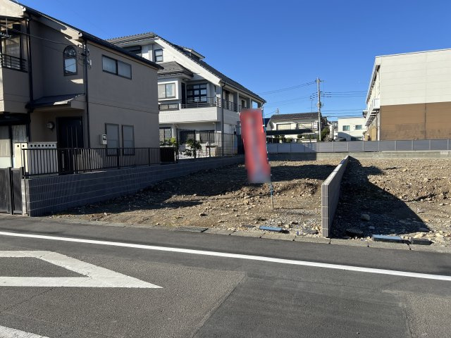 福生市加美平1丁目　土地全5区画の前面道路含む現地写真