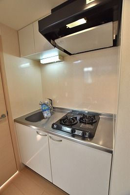 【キッチン】 | カーサ プラシード | コンパクトなキッチンで掃除もラクラク