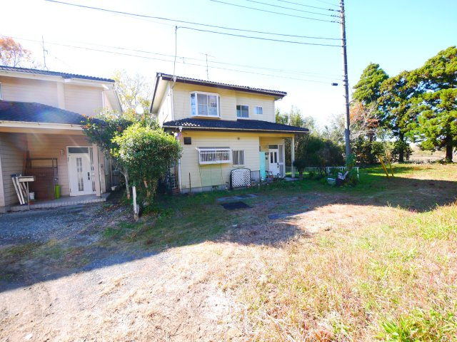 茂原市粟生野　中古戸建の外観|平成5年6月築  ウッドデッキ付  5DK   自然豊かな閑静な立地