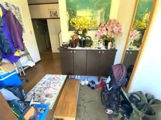 【玄関】 | 茂原市粟生野　中古戸建 | 平成5年6月築  ウッドデッキ付  5DK   自然豊かな閑静な立地