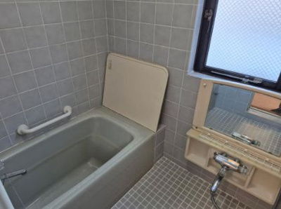 【浴室】 | 五宝堂ビル | コンパクトで使いやすいお風呂です