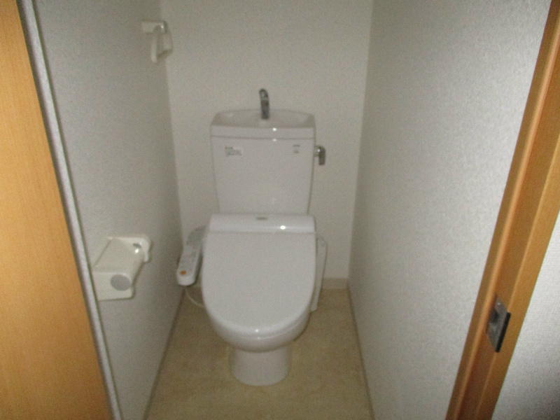 音羽山の神ビルのトイレ