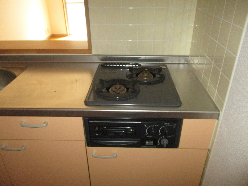 音羽山の神ビルのキッチン