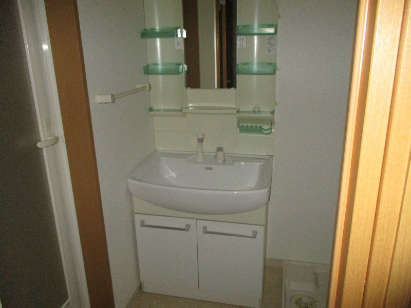 音羽山の神ビルの洗面所