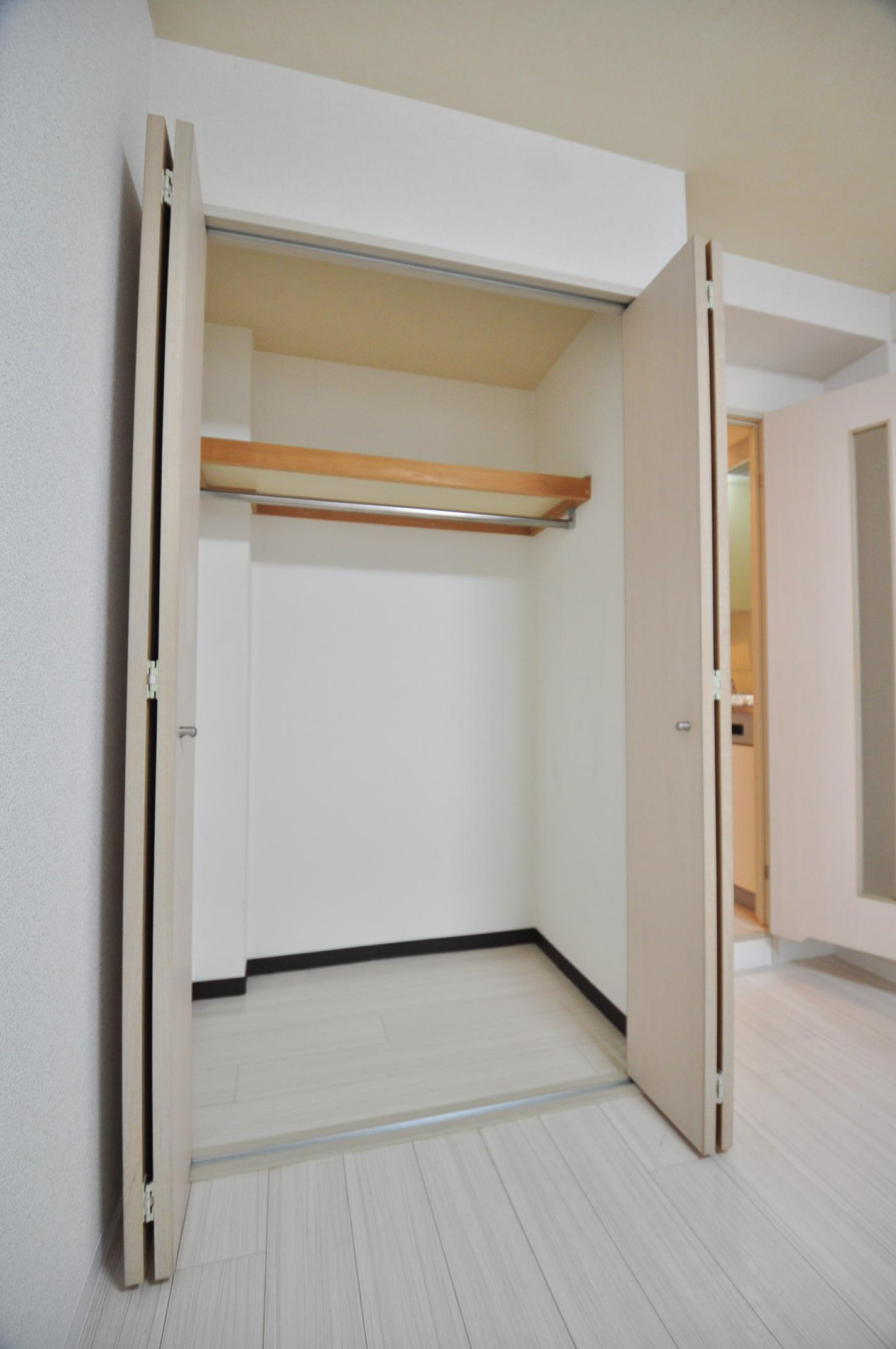 大阪市都島区内代町４丁目の賃貸マンションの収納
