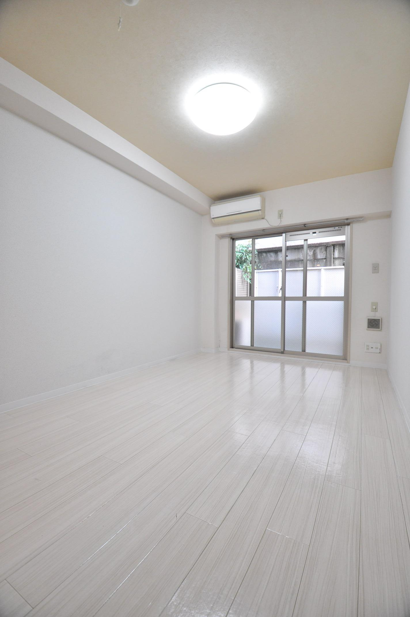 大阪市都島区内代町４丁目の賃貸マンションの居間・リビング