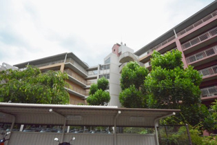 阪急日生ニュータウン花咲く丘の街C棟の外観