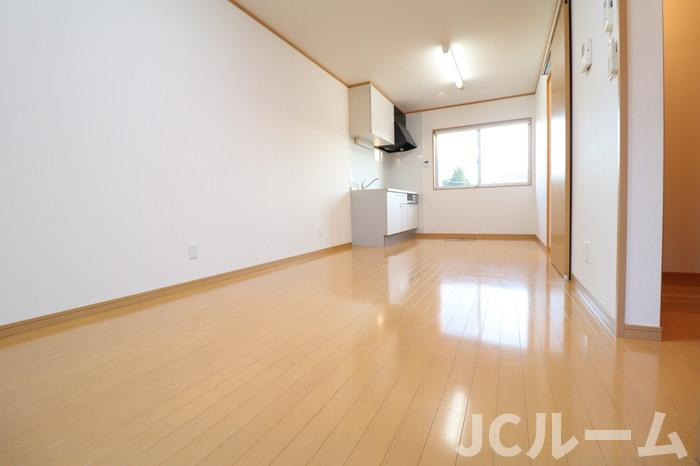 ラグナハウス B棟の居間・リビング