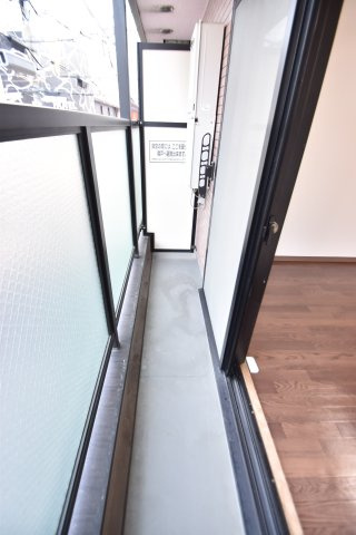 大阪市都島区東野田町４丁目の賃貸マンションのバルコニー