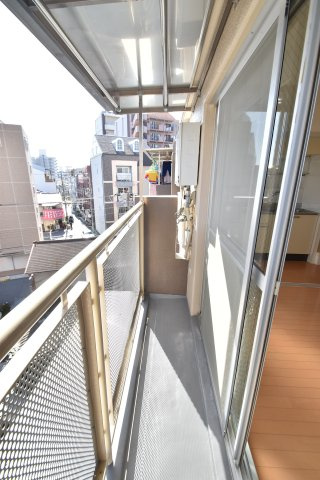 大阪市城東区蒲生２丁目の賃貸マンションのバルコニー