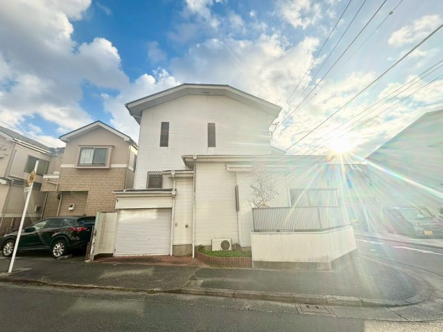 中野区上鷺宮5丁目　建築条件無し売地の外観|現地写真（2025.12.06撮影）

現地ご見学希望・資料請求などお気軽にお問い合わせ下さい！
03-5990-5201