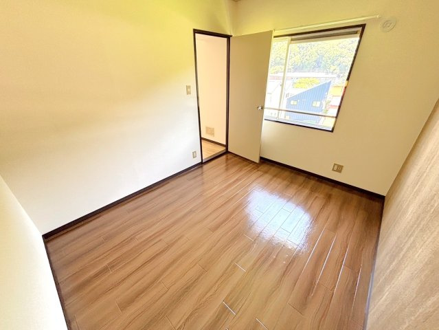 フレグランス吉田　B棟の内装