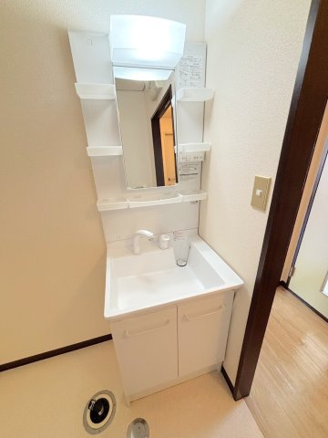 フレグランス吉田　B棟の洗面所