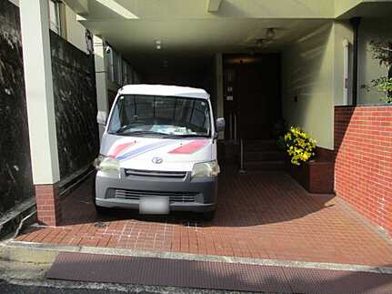 己斐上5丁目の前面道路含む現地写真