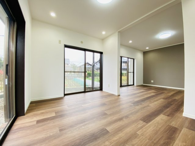 岐阜市 日置江（柳津駅） 2階建の居間・リビング