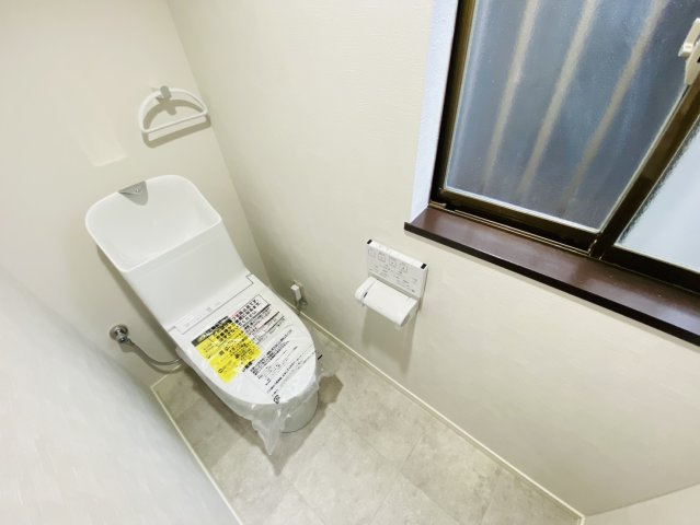 岐阜市 日置江（柳津駅） 2階建のトイレ|1階トイレ