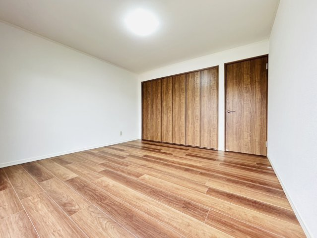 岐阜市 日置江（柳津駅） 2階建の洋室|2階洋室