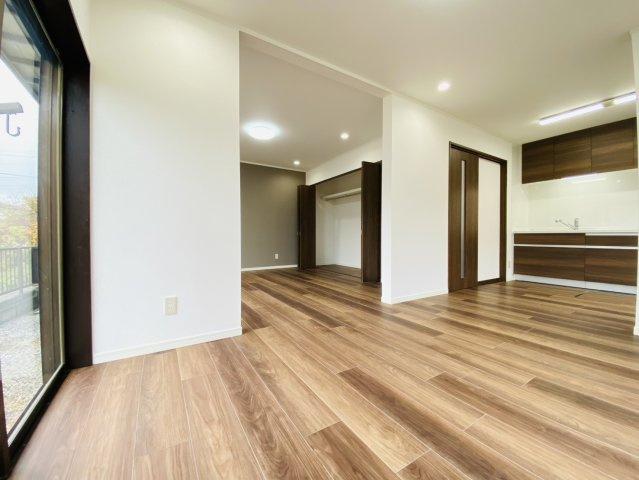 岐阜市 日置江（柳津駅） 2階建の居間・リビング