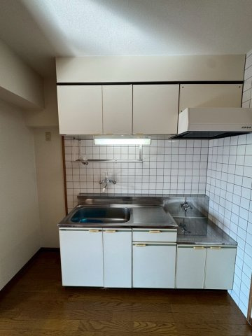 サンヒルズ松和花壇のキッチン