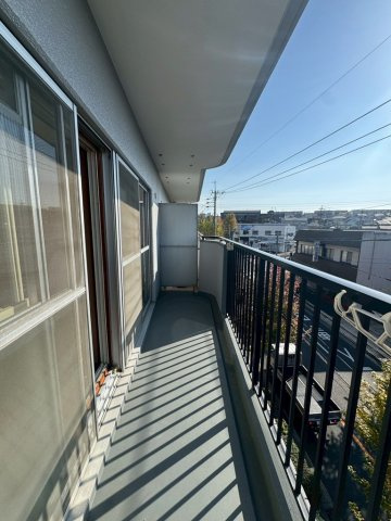 サンヒルズ松和花壇のバルコニー