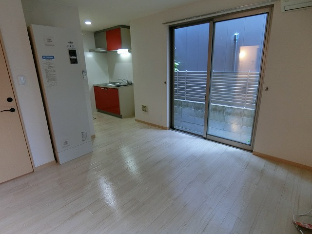 ルシェール鳴尾の居間・リビング