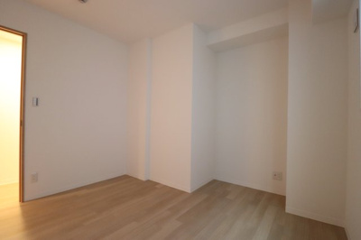 【洋室】 | Refino