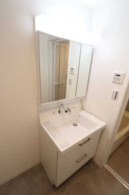 【洗面所】 | Refino