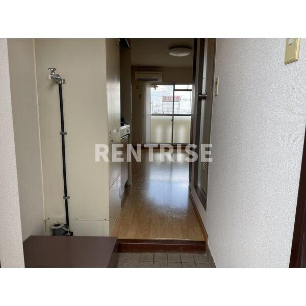 メゾンブランシュの玄関