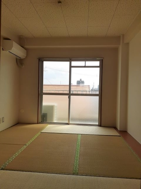 メゾン雄