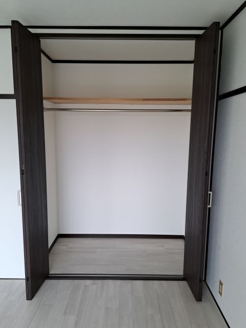 八巻ハイツ 3号棟