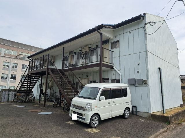 八巻ハイツ 3号棟