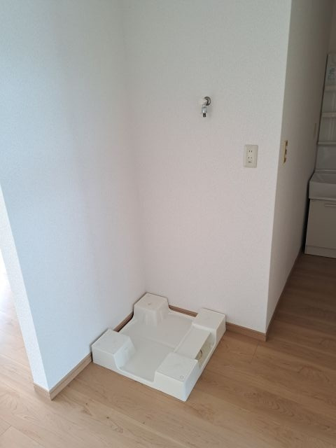 八巻ハイツ 3号棟