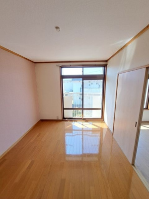  | クララハイツ